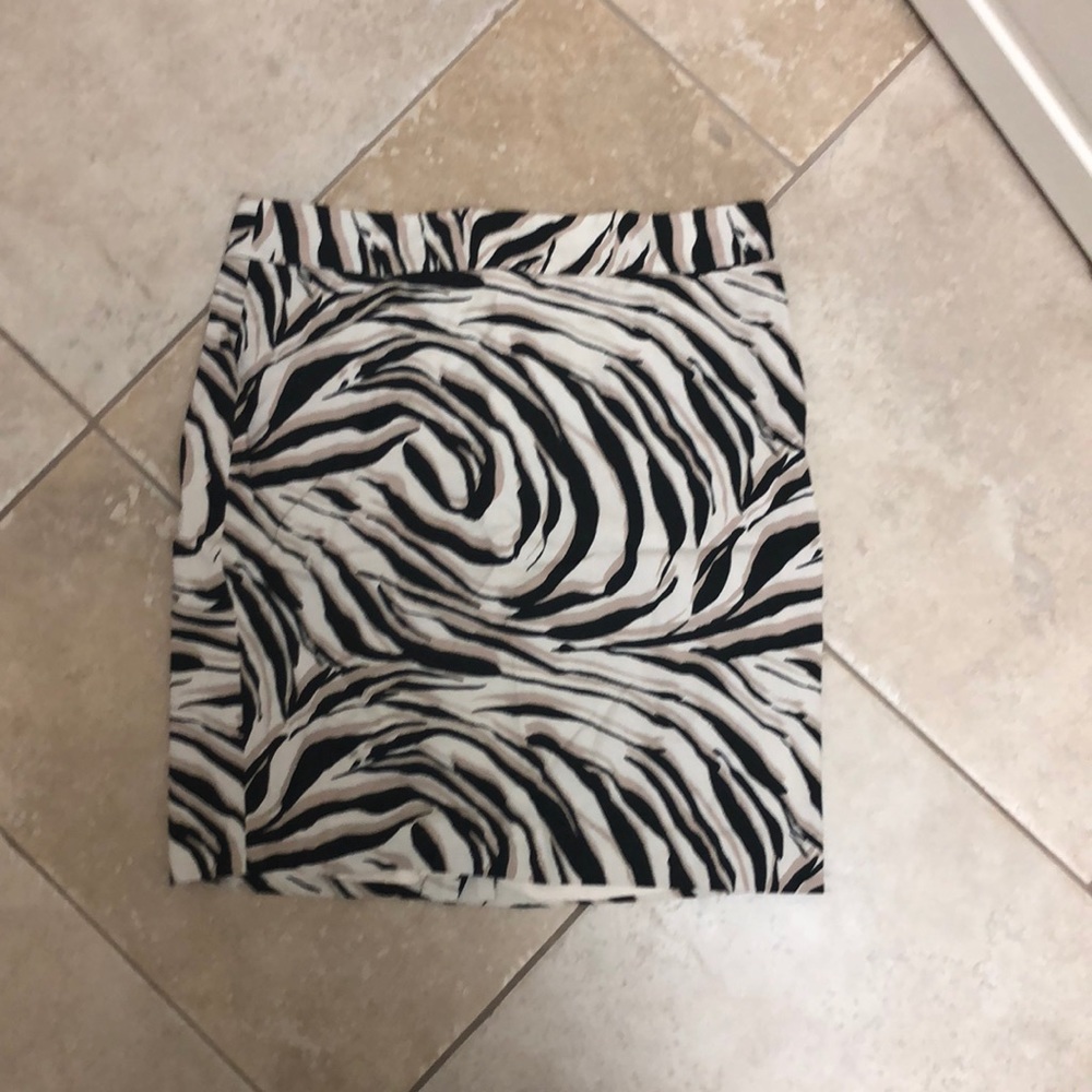 Printed skirt black cream and tan